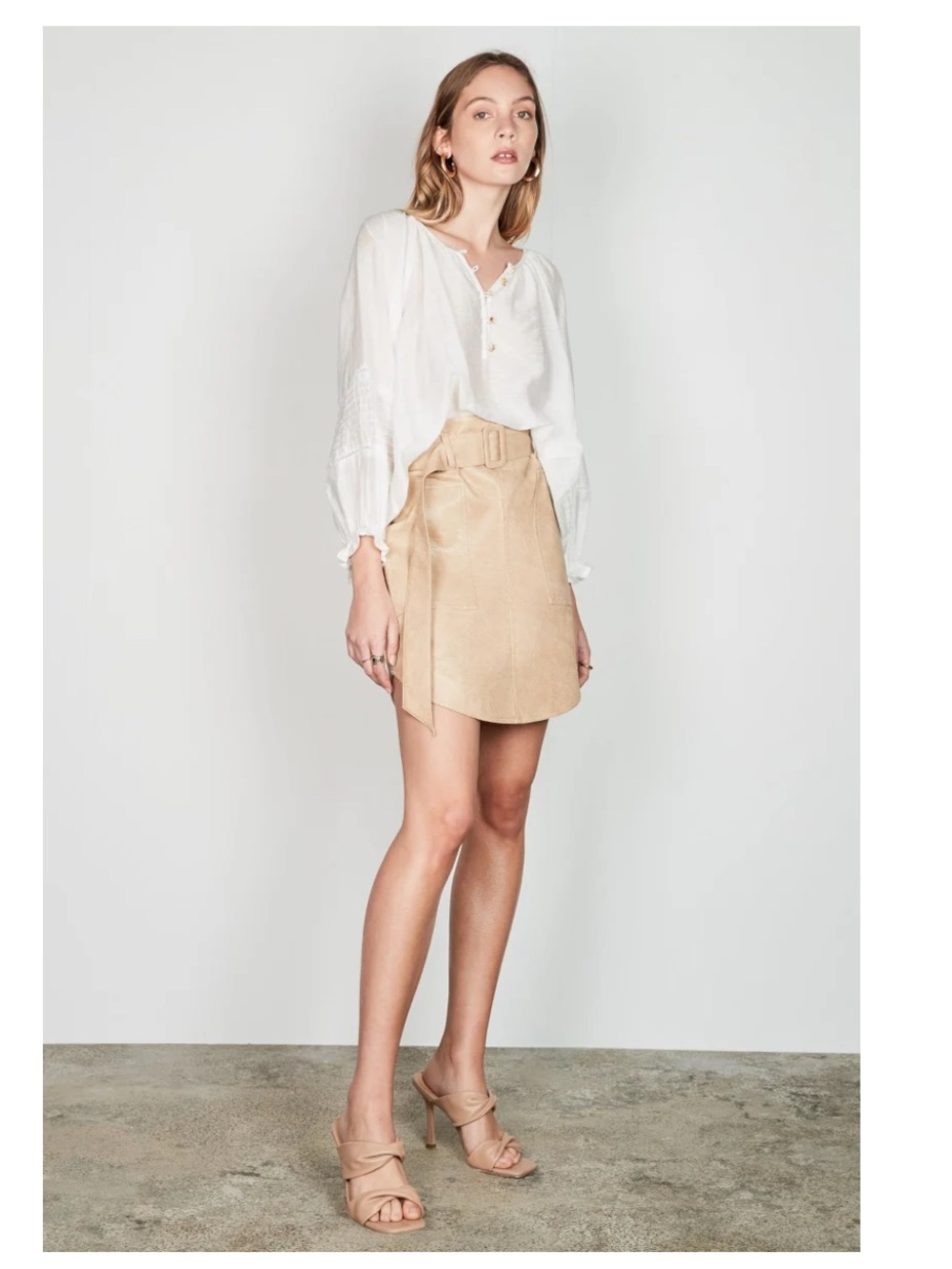 Esmaee White Blouse